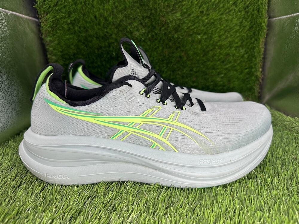 Asics Gel-Nimbus 28 1011C127 Athletic Sneaker Men's 10.5 White Knit Gym Training